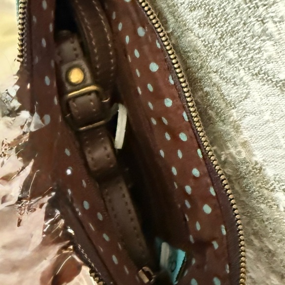 Turquoise Chala Crossbody Bag with Otter & Baby Design - Picture 10 of 10